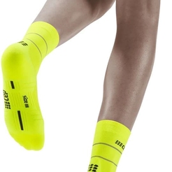Женские компрессионные носки для бега CEP Reflective SocksC103RW-Y - фото 4